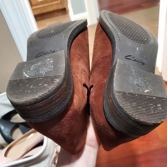 Clarks Booties - Picture 2 of 9